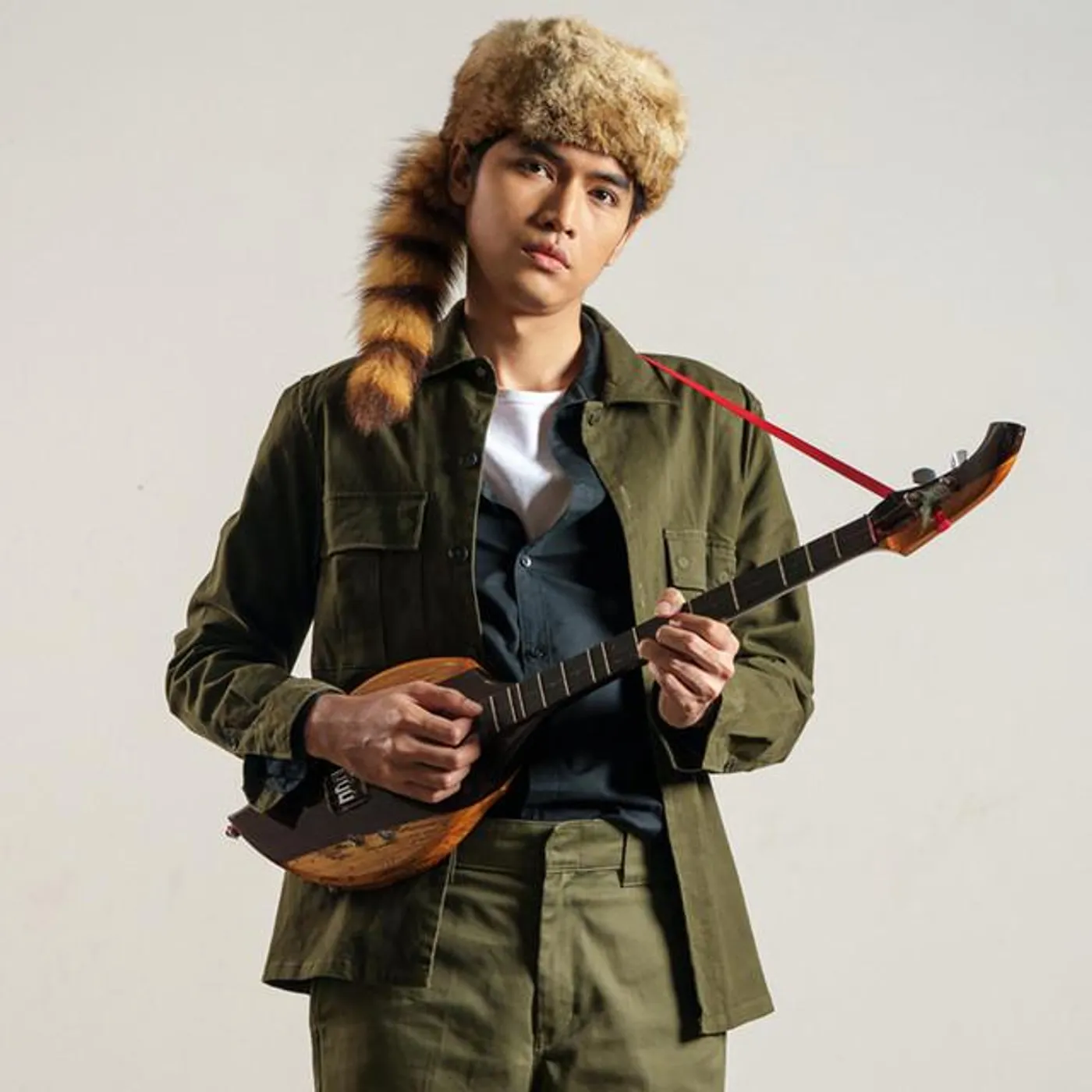 JOEY PHUWASIT Brand Page