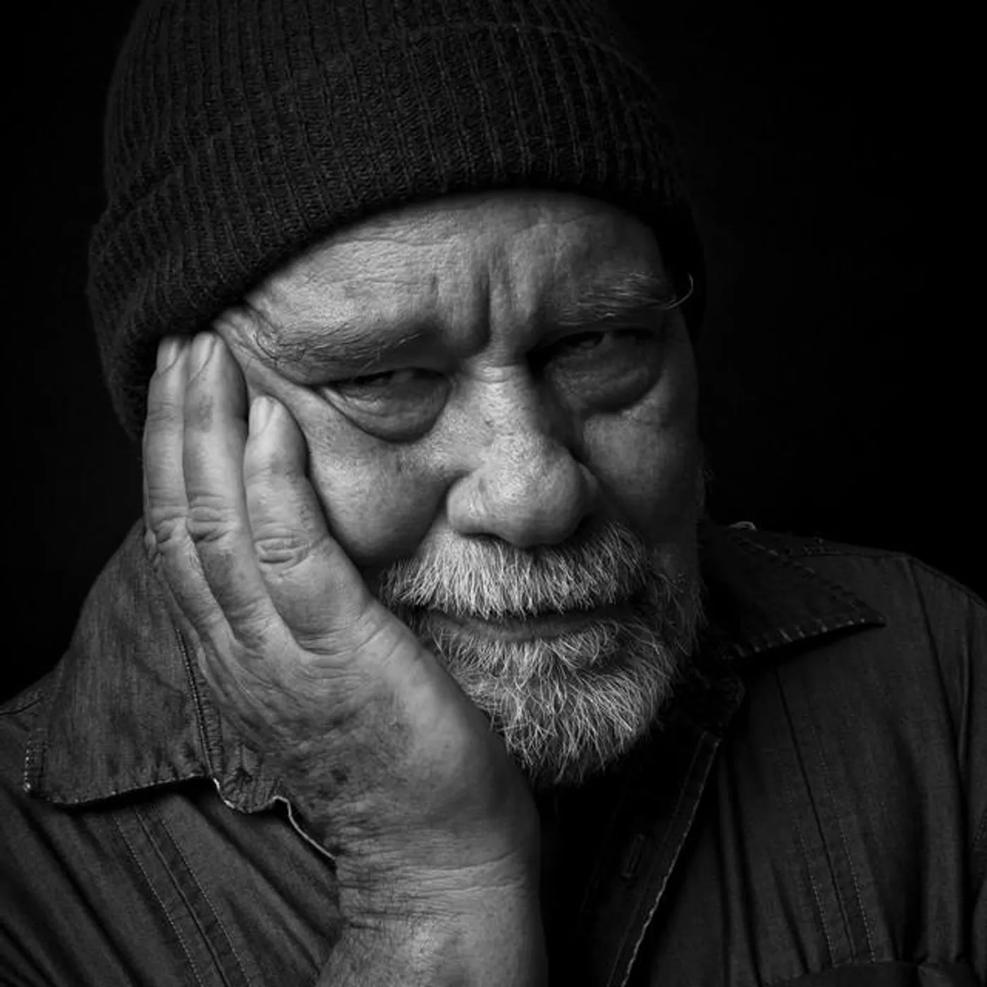 Jon Dee Graham Brand Page