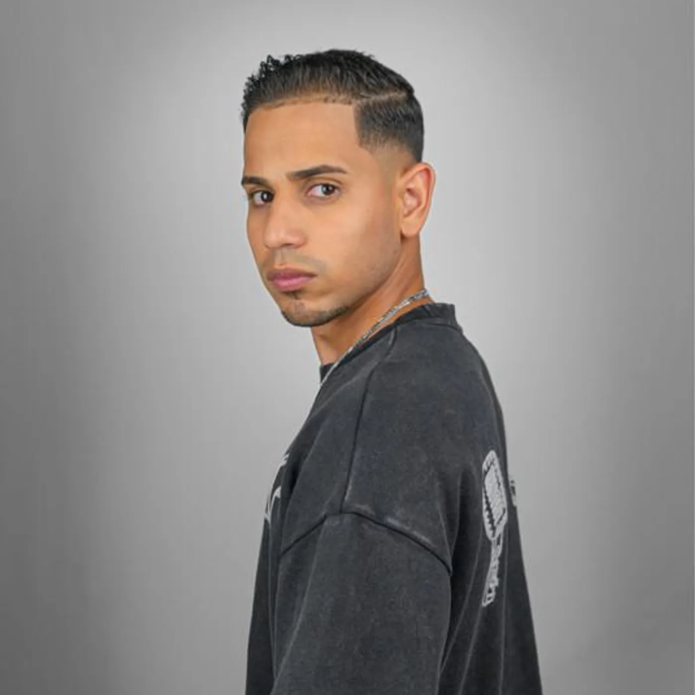 Jorge Yadiel Santos Brand Page