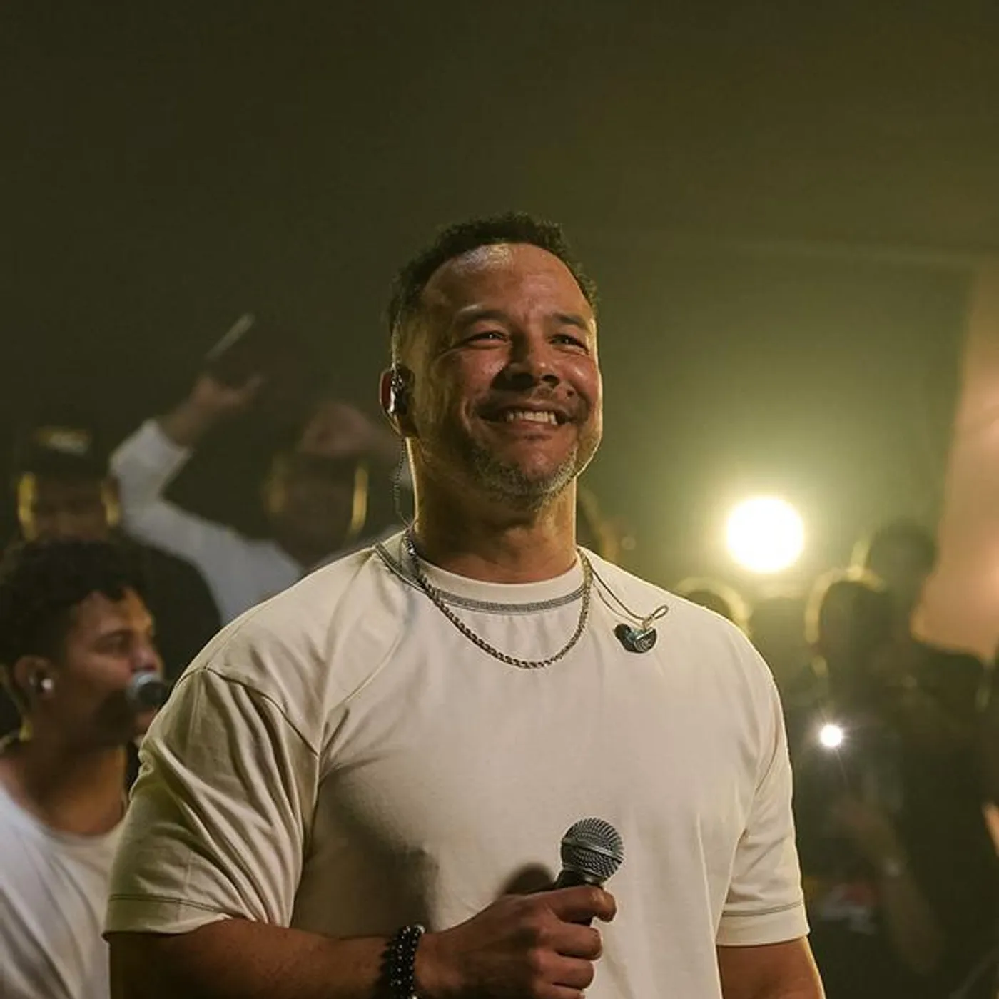 Jose Luis Reyes Brand Page