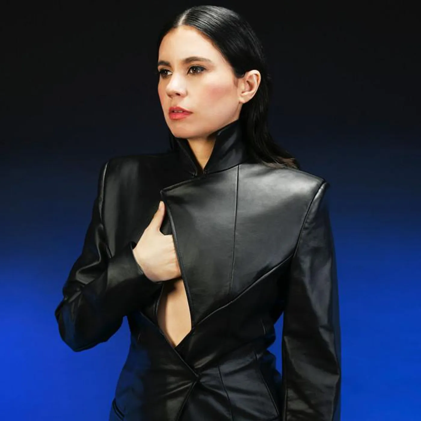 Javiera Mena Brand Page