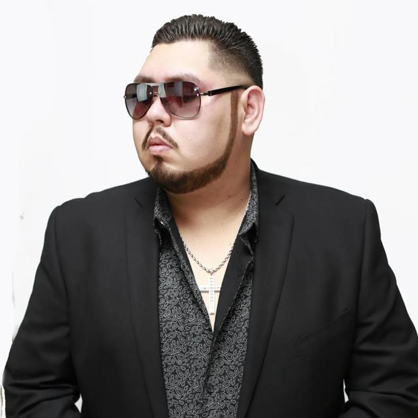 Jesús Chairez Brand Page