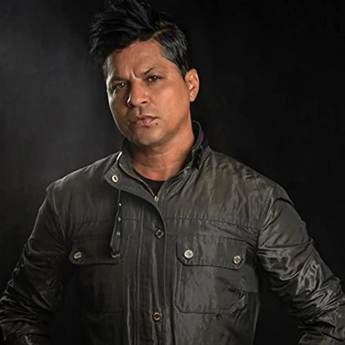 Jhoan Cantoral Brand Page