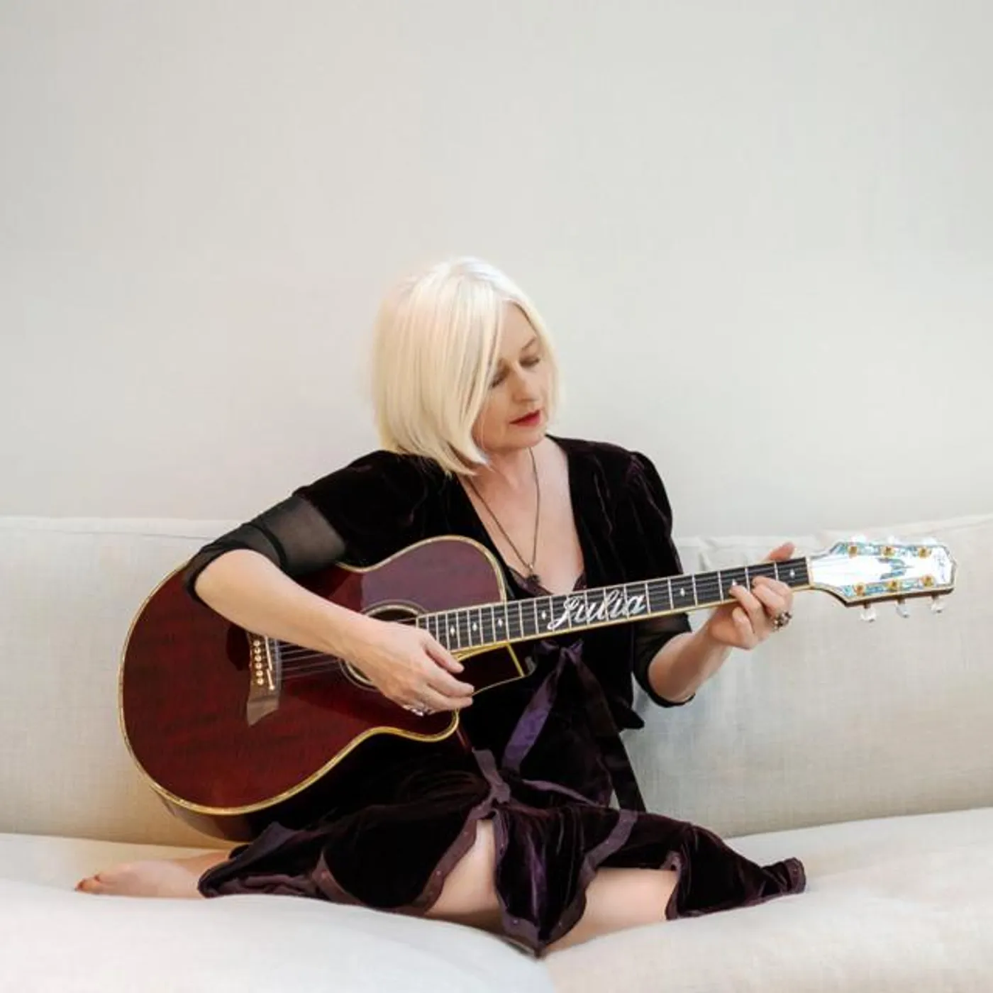 Julia Fordham Brand Page