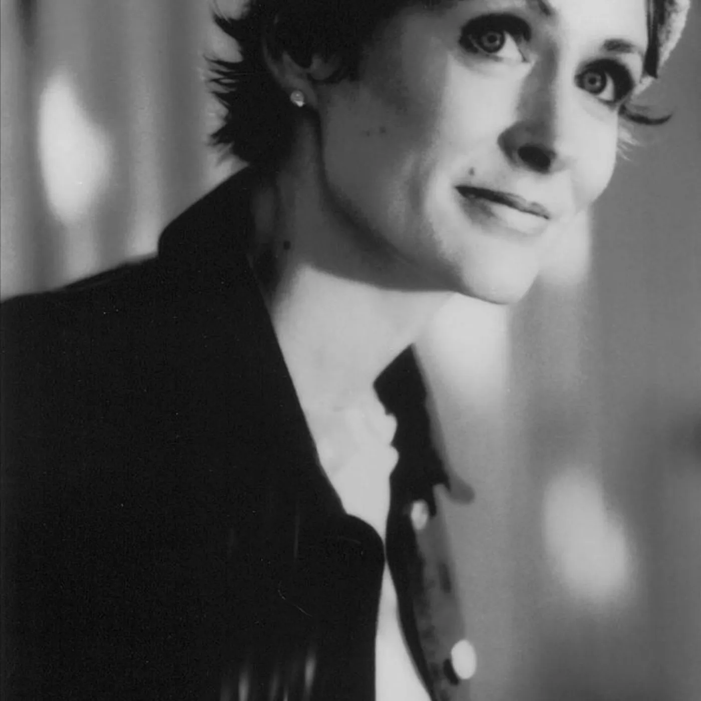 Julie de Azevedo Brand Page