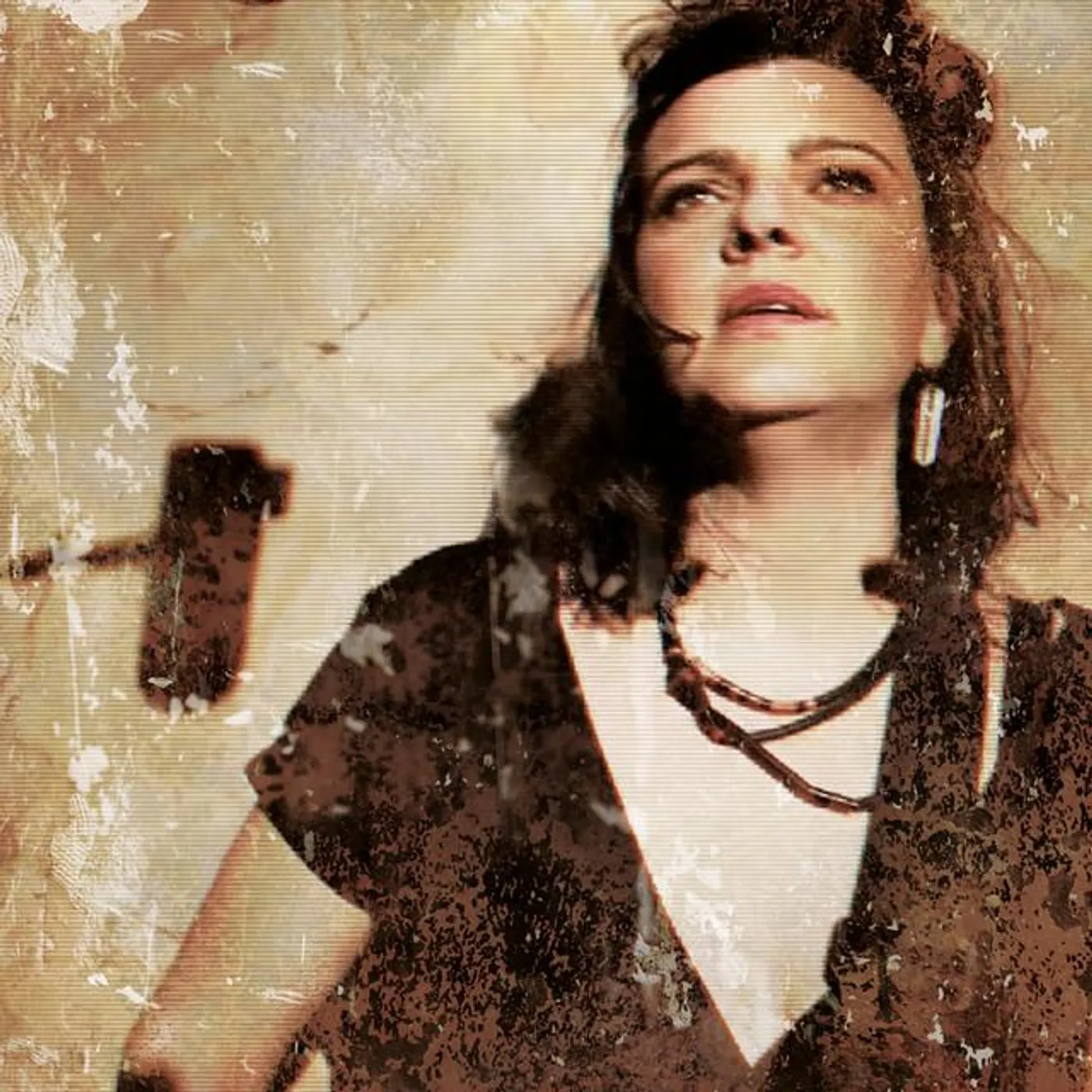 Julie Lagarrigue Brand Page