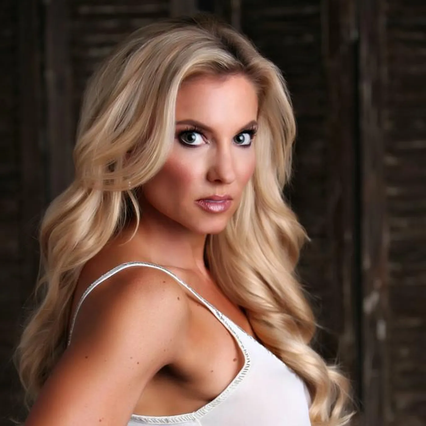 Julie Roberts Brand Page