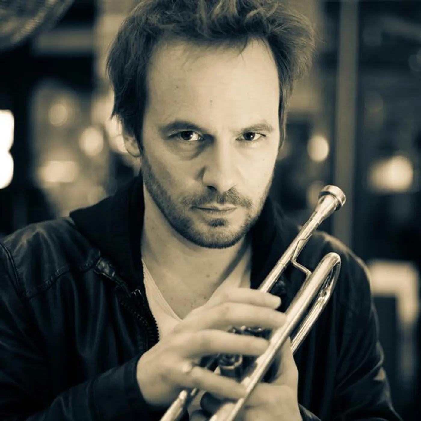 Julien Alour Brand Page