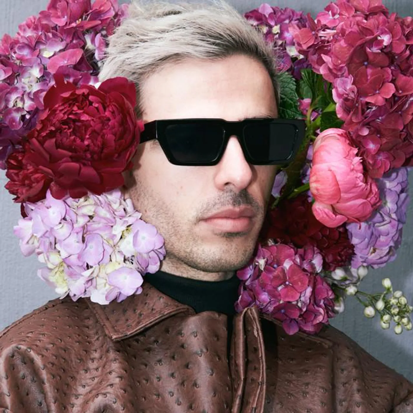 Jullian Gomes Brand Page