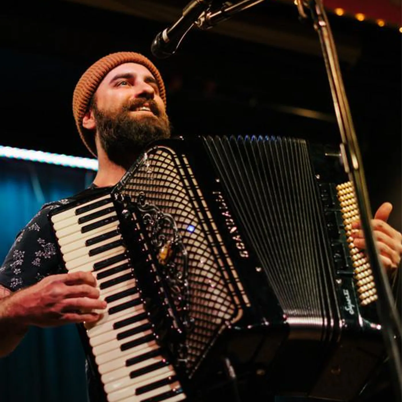 Junior Dias Brand Page