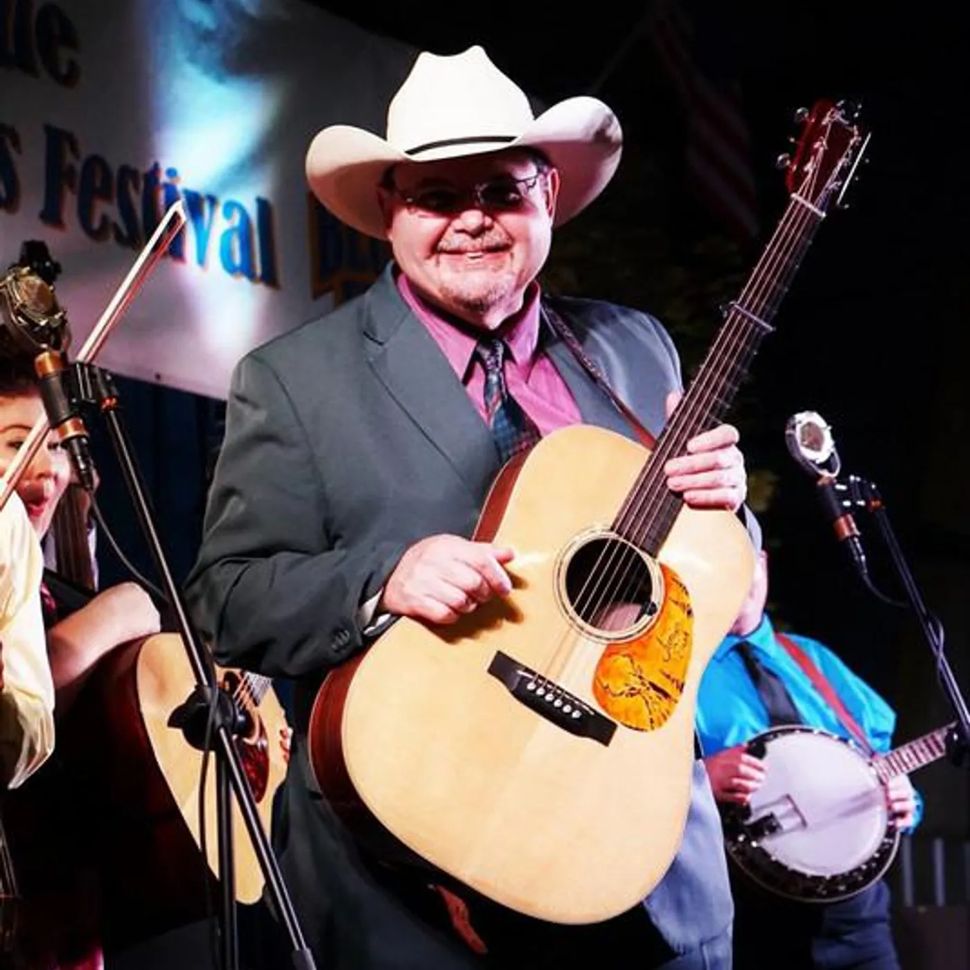 Junior Sisk Brand Page