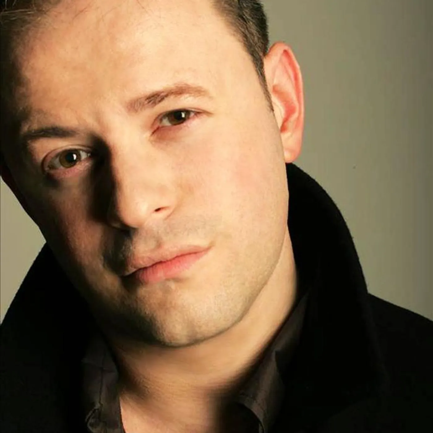 Jurgen Vries Brand Page