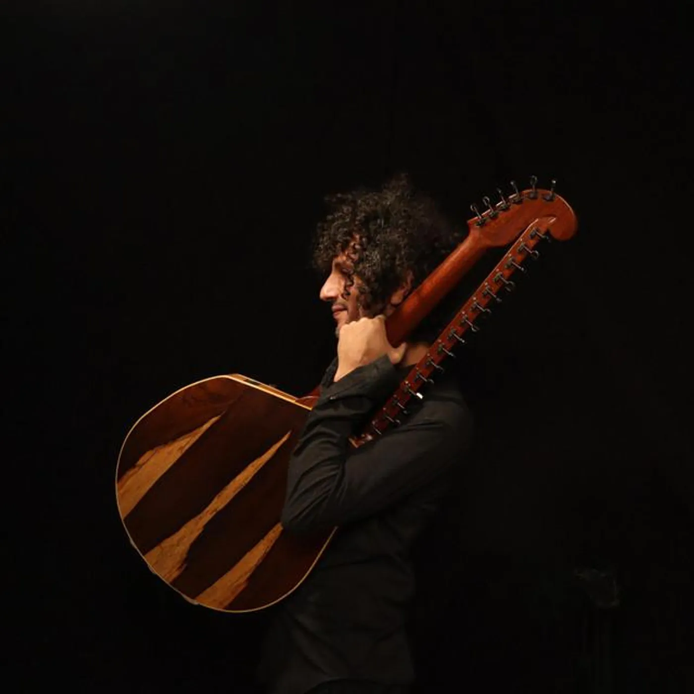 Ofer Mizrahi Brand Page