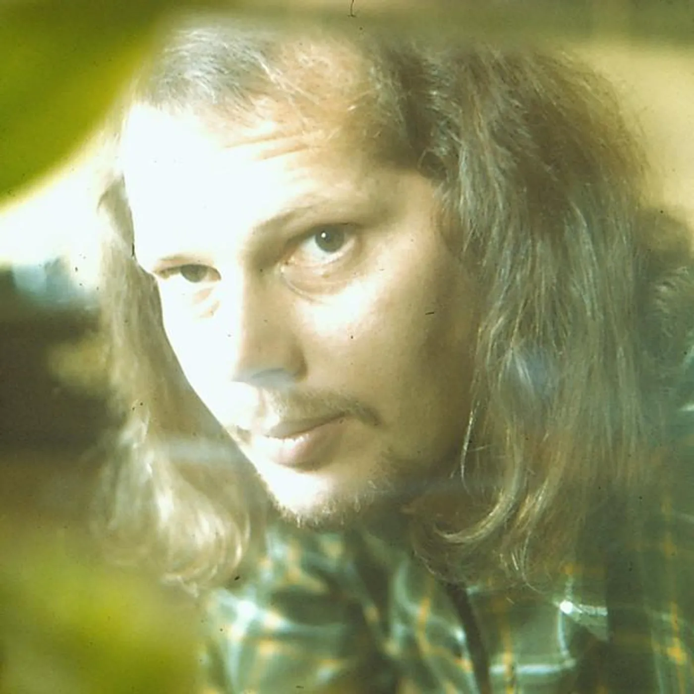 Ola Magnell Brand Page