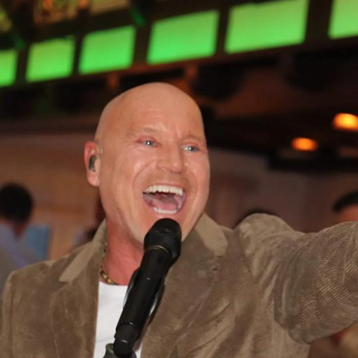 Olaf Henning Brand Page