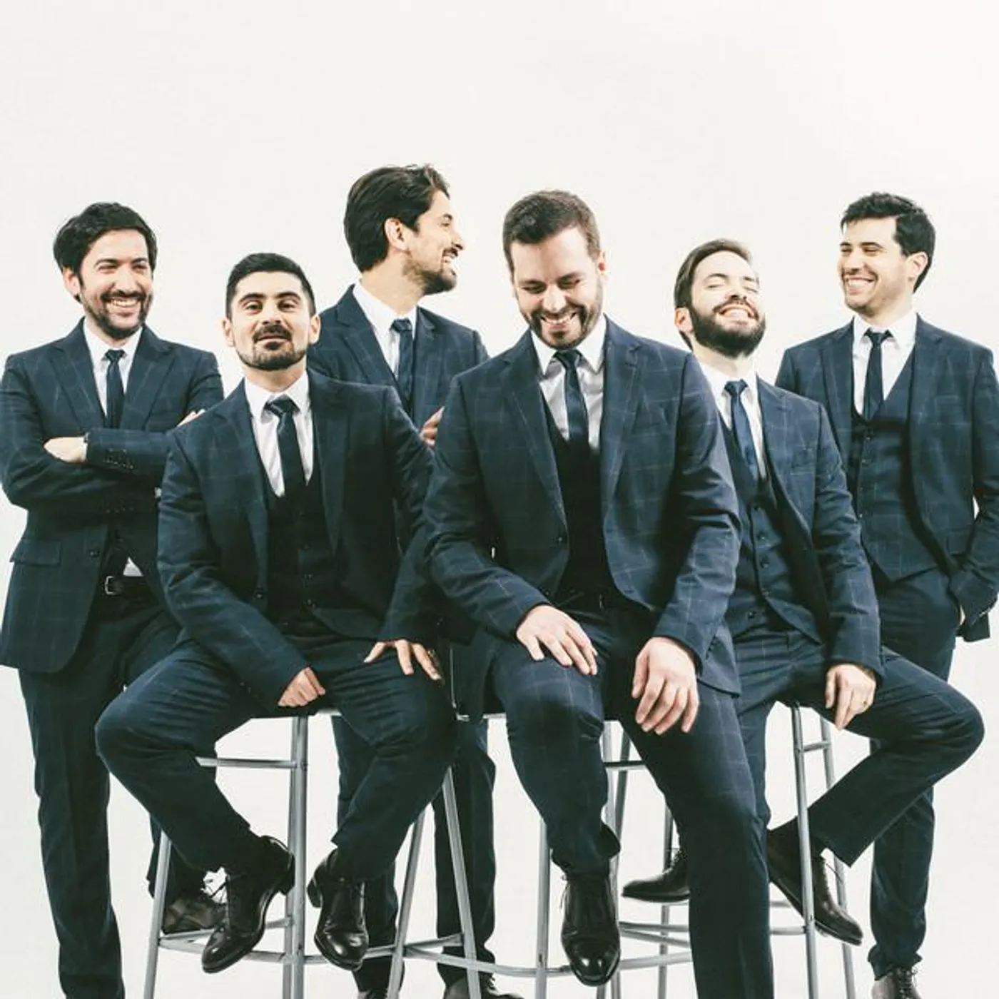 Os Quatro e Meia Brand Page