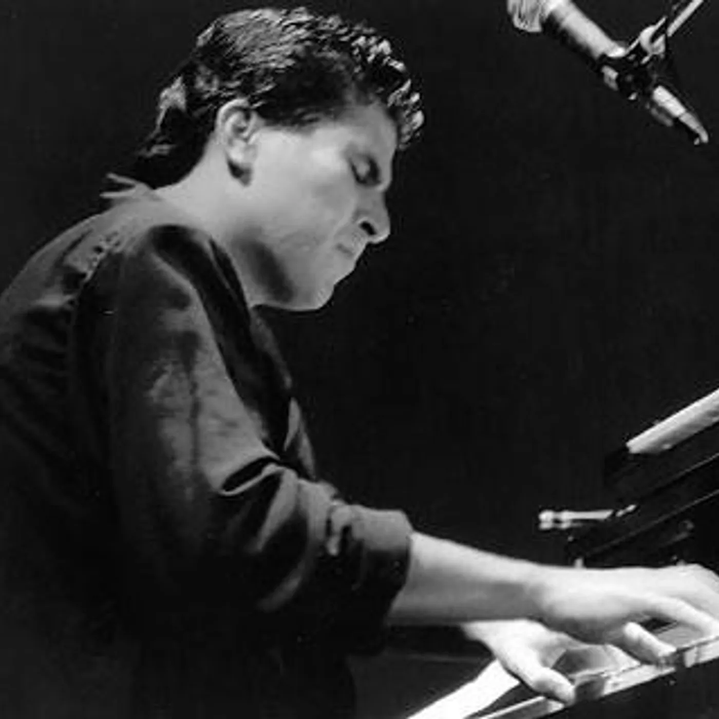 Otmaro Ruiz Brand Page