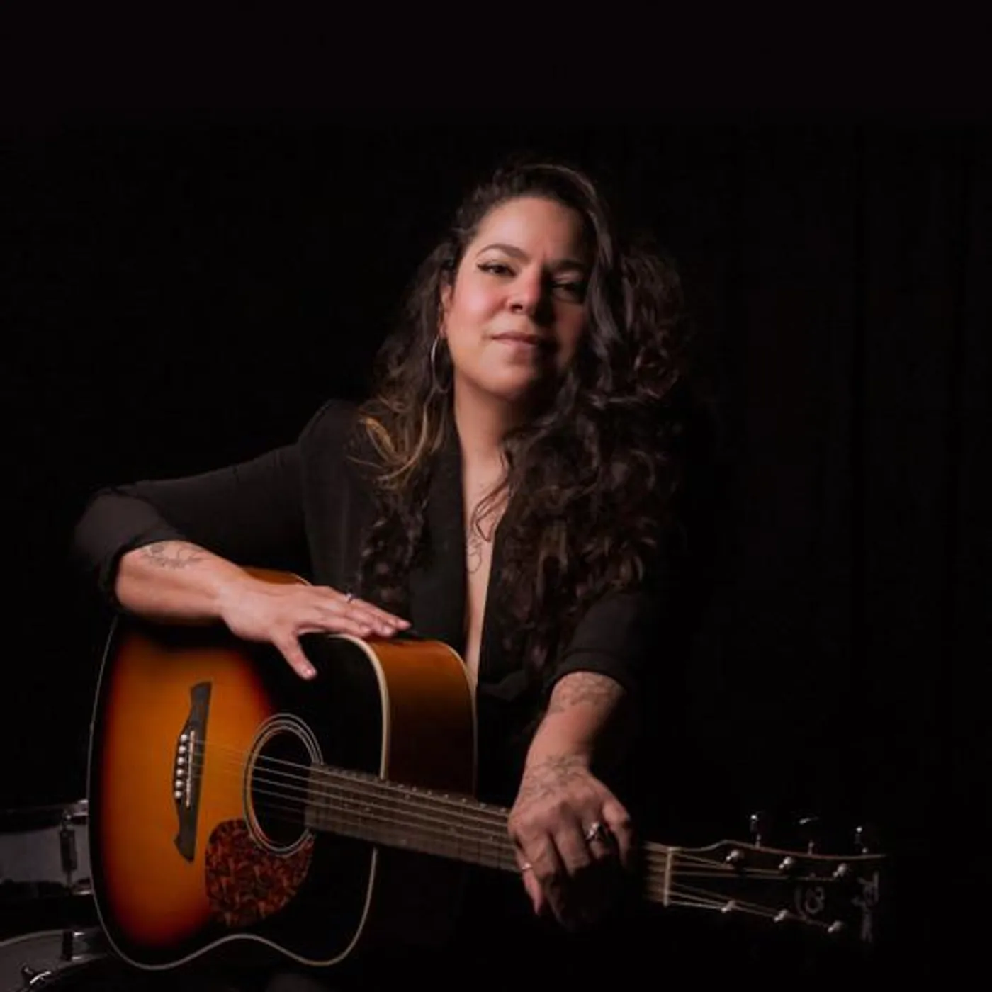 Lívia Mendes Brand Page