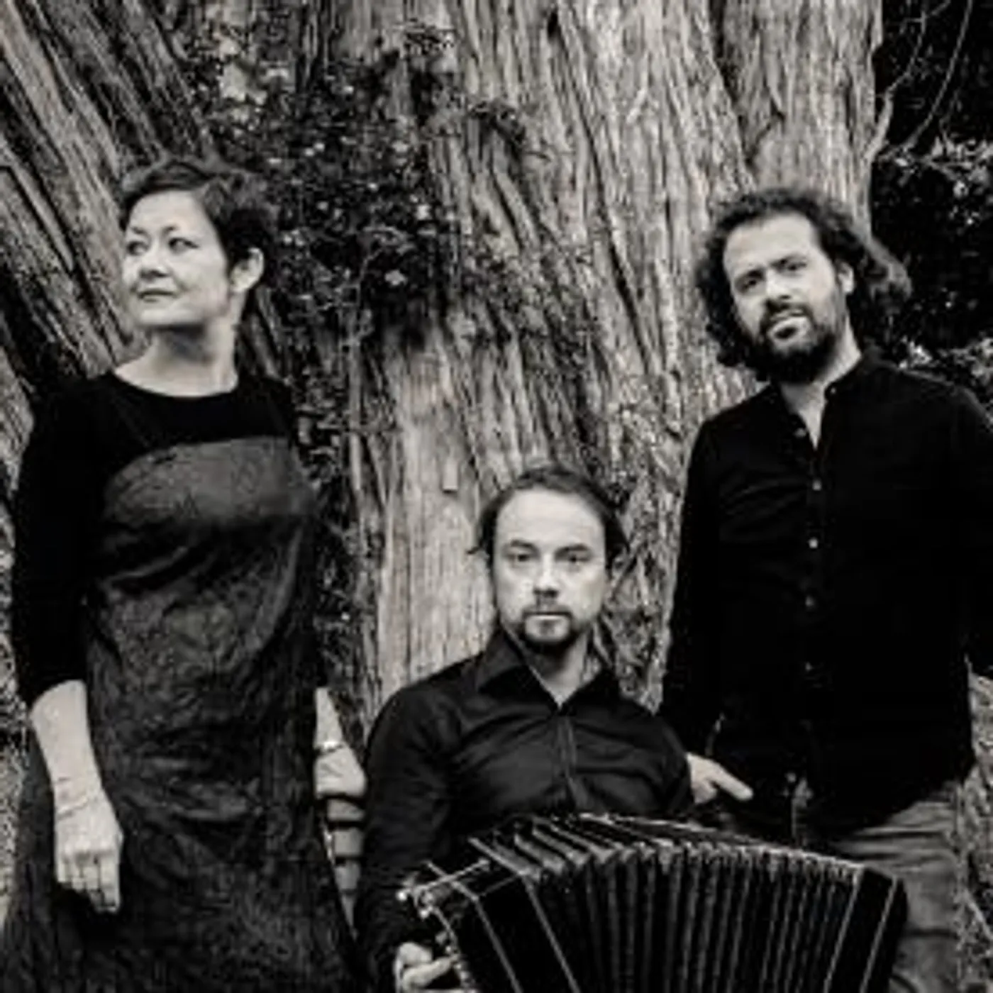 L'Achéron Brand Page