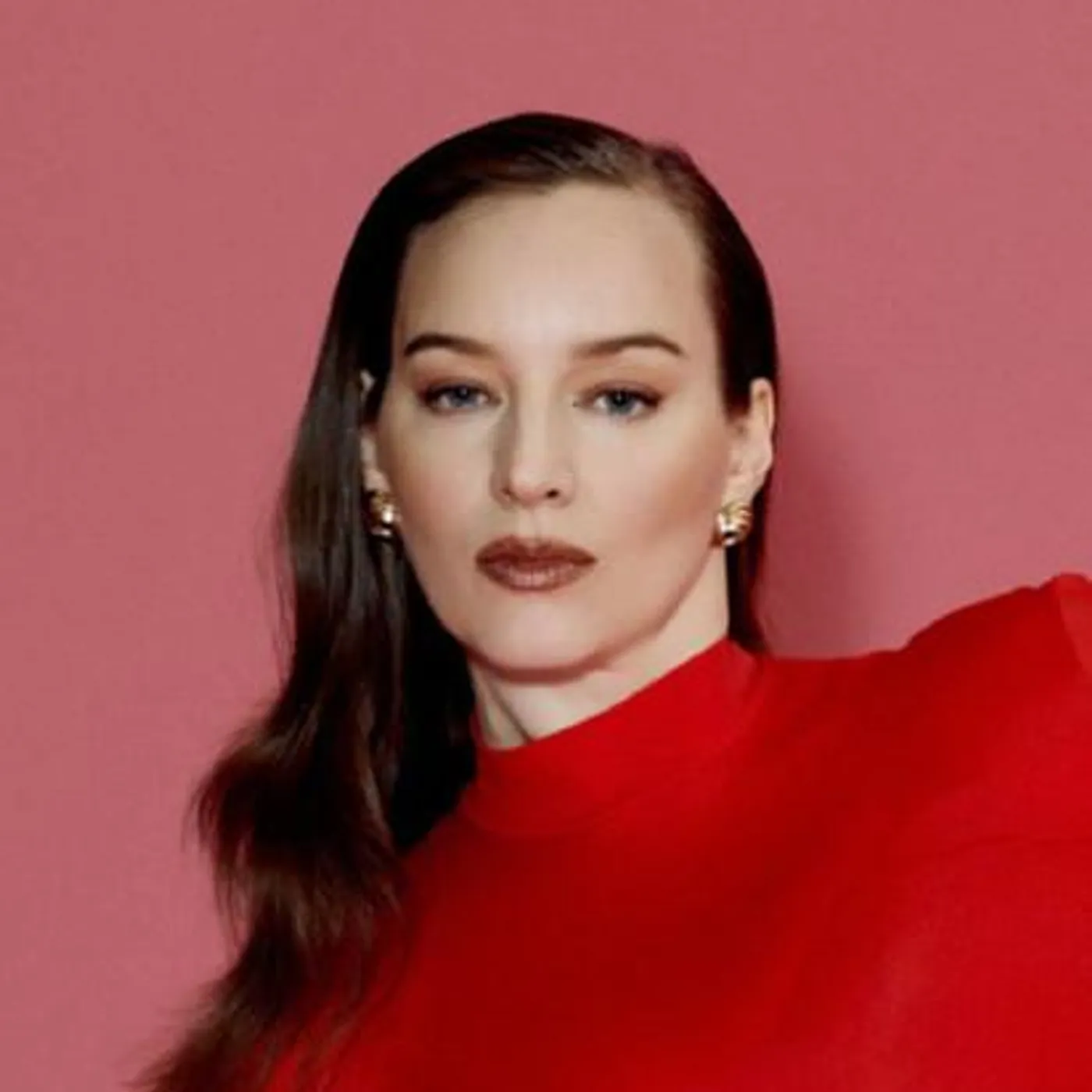 Lou Hayter Brand Page