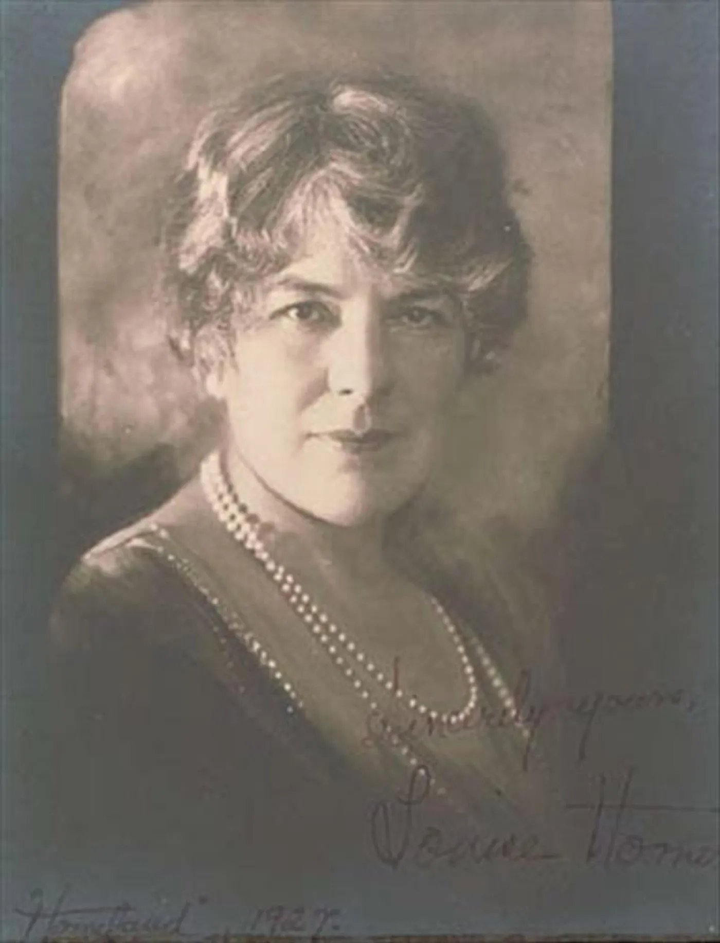 Louise Homer