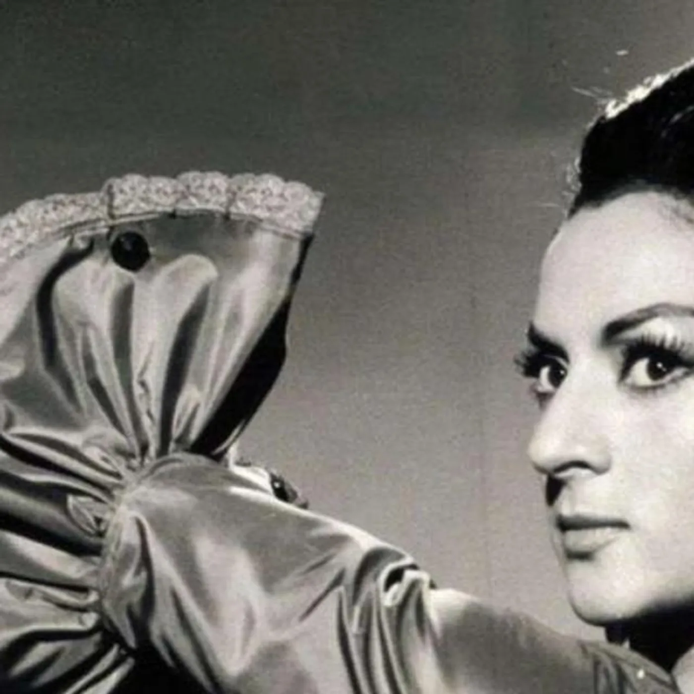 Lola Flores Brand Page