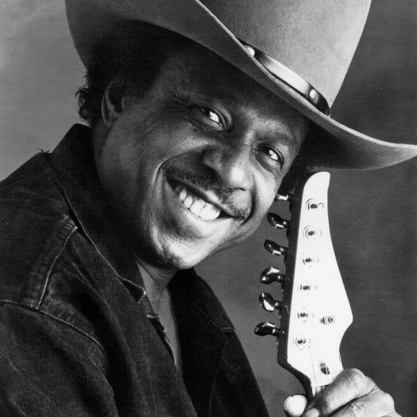 Lonnie Brooks Brand Page