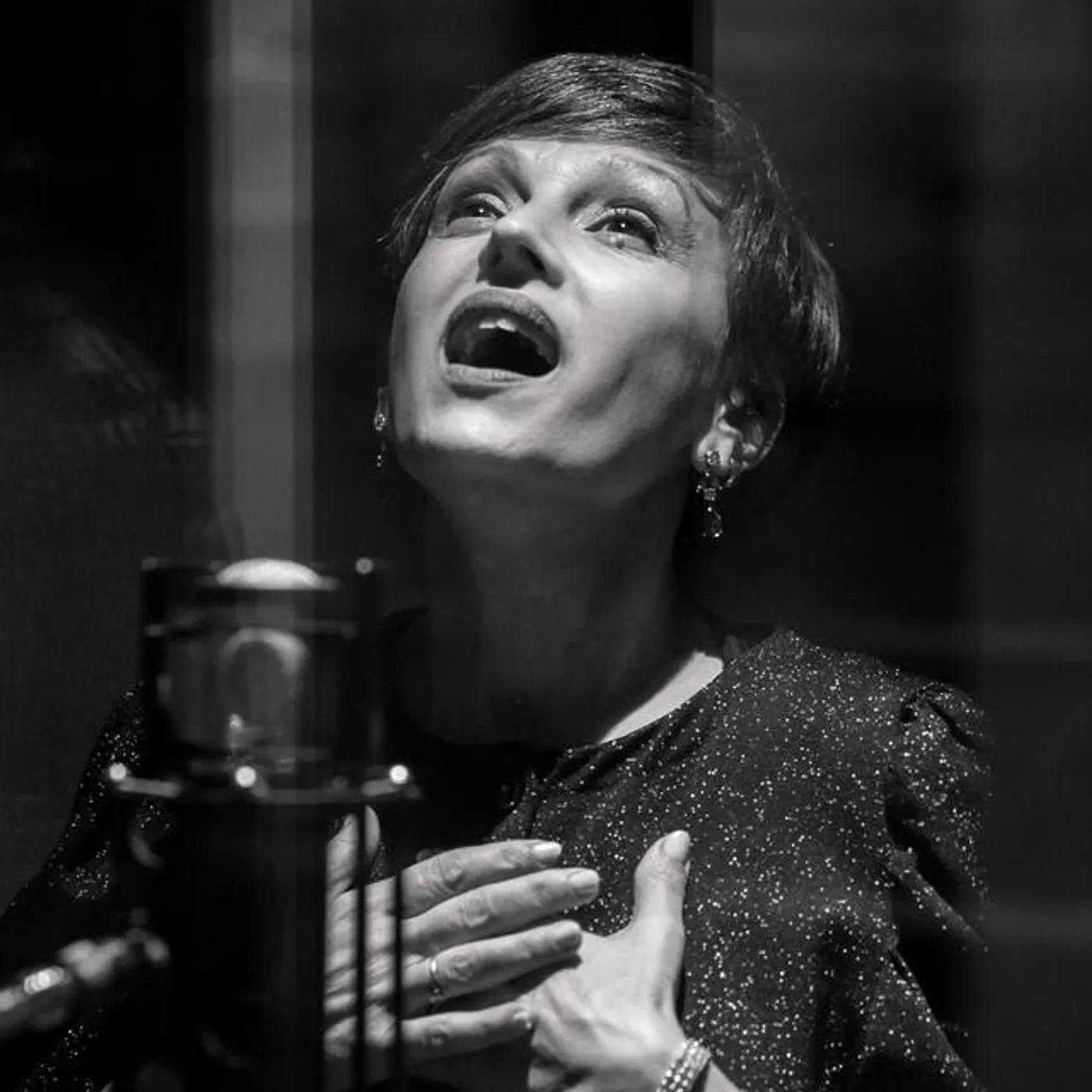 Lorena Astudillo Brand Page