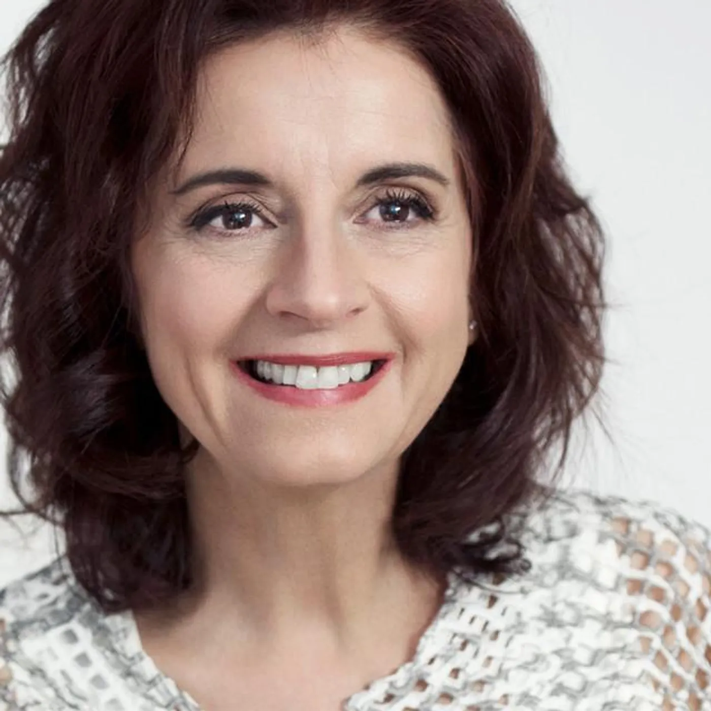 Lorraine Desmarais Brand Page