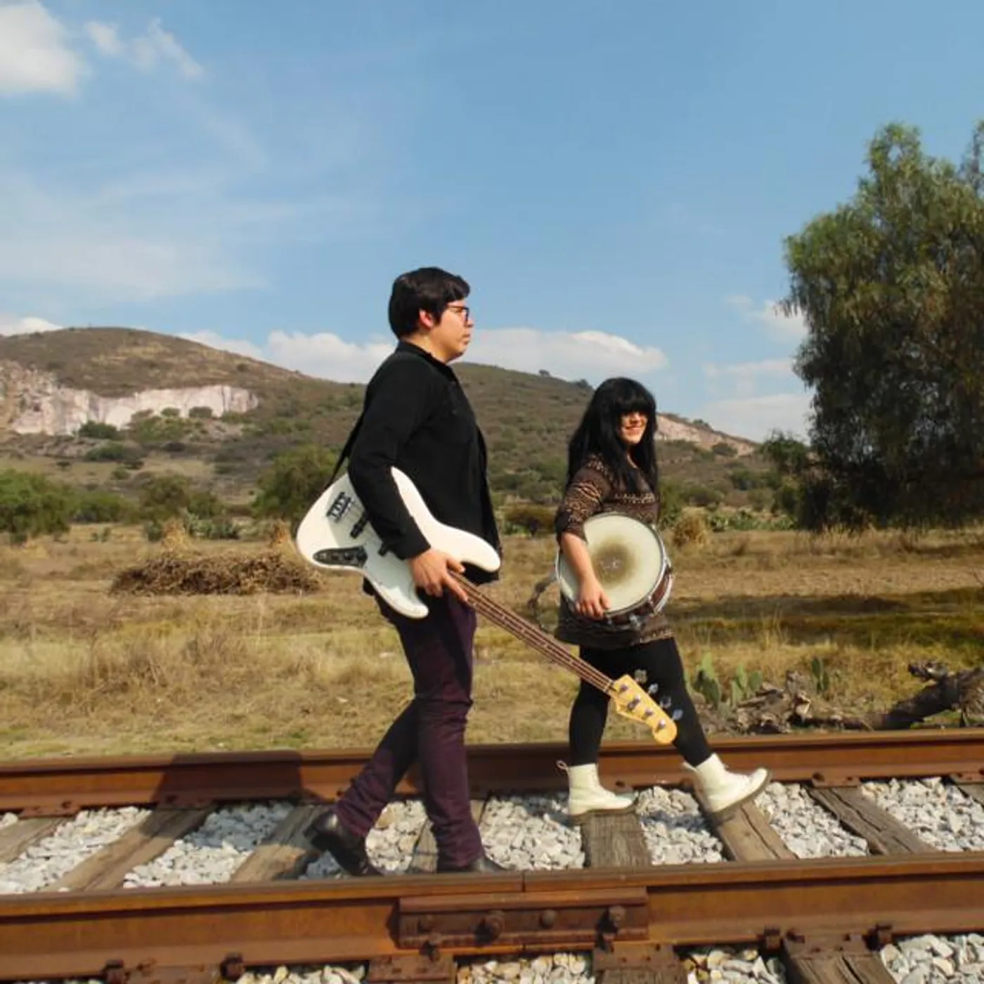 Los Chicos Problema Brand Page