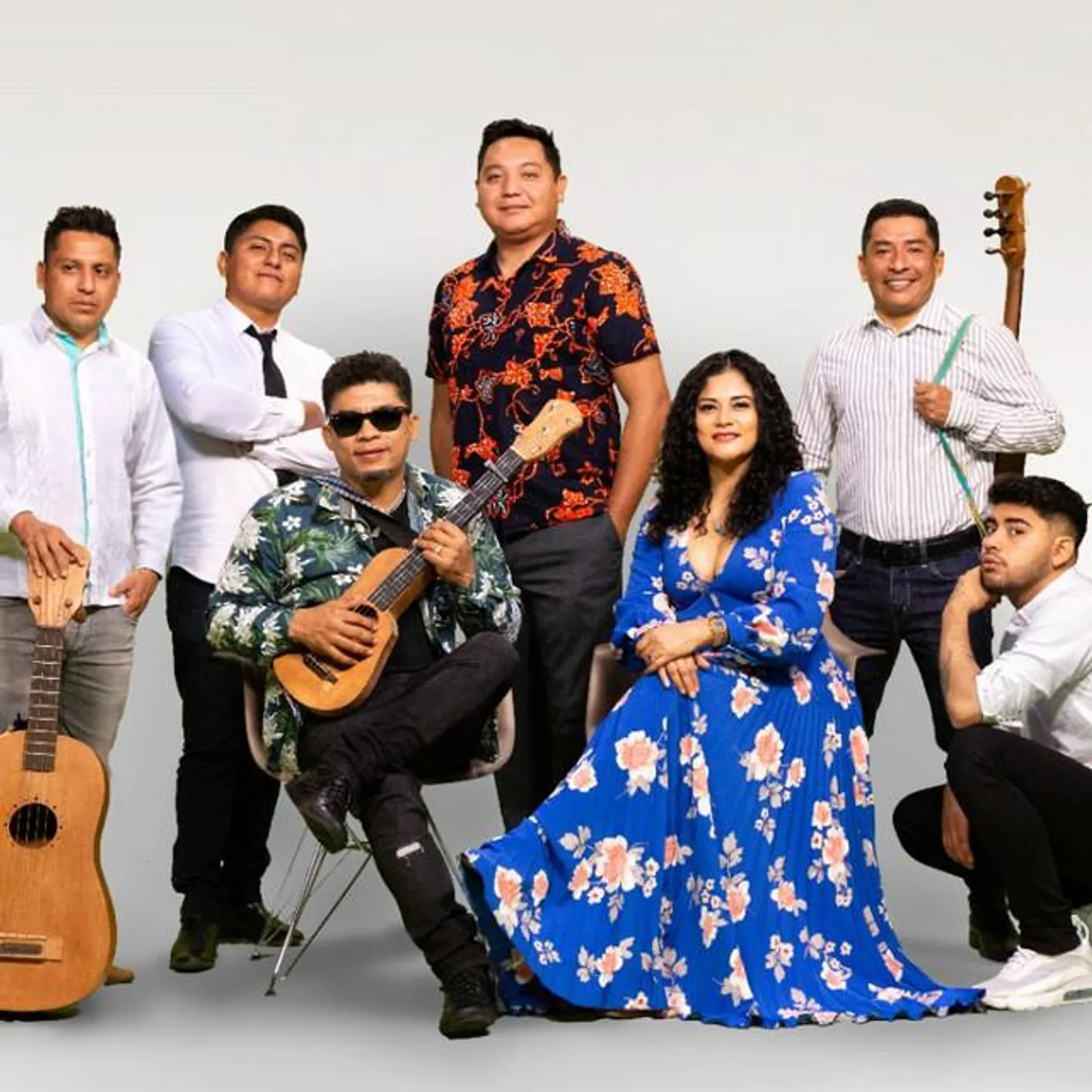 Los Cojolites Brand Page