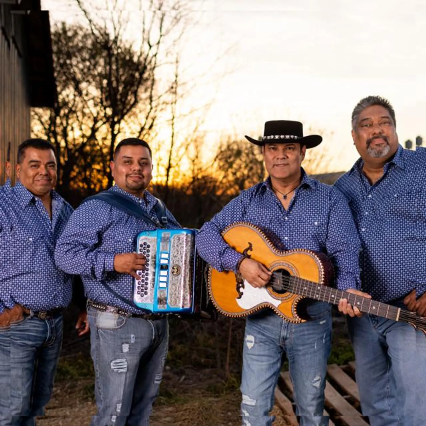 Los Palominos Brand Page