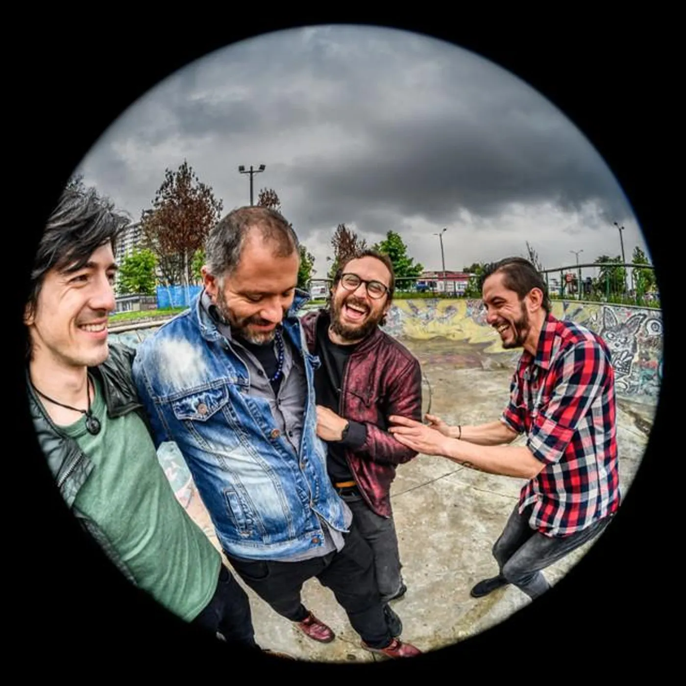 Los Yoryis Brand Page