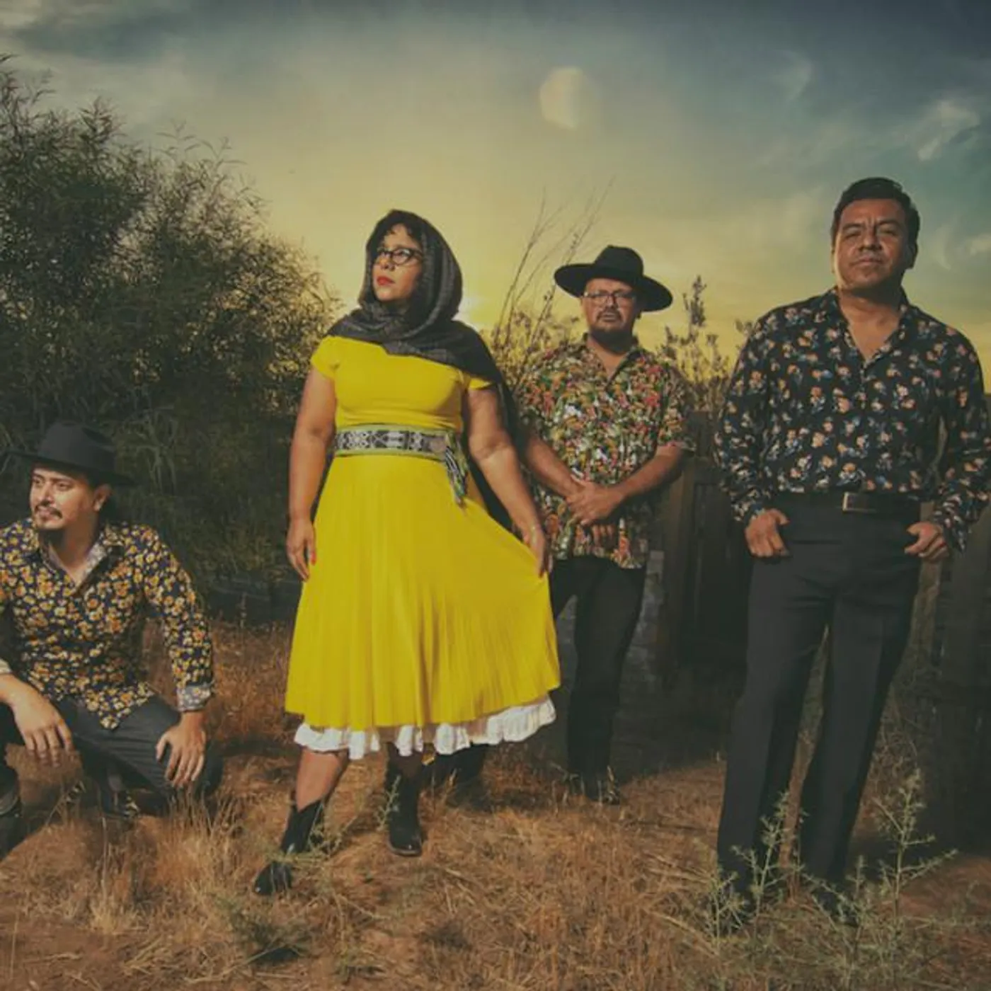 La Santa Cecilia Brand Page
