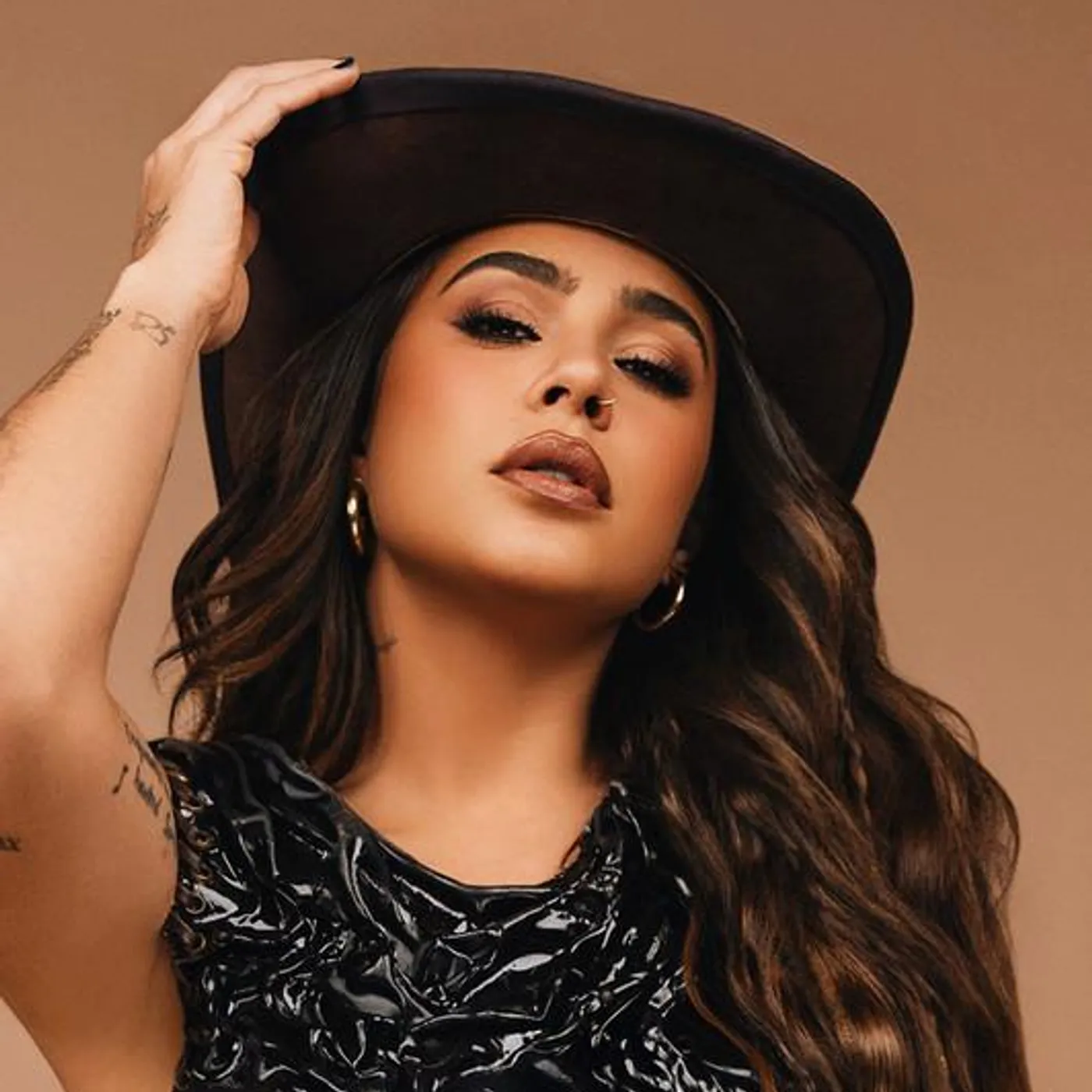 Lauana Prado Brand Page