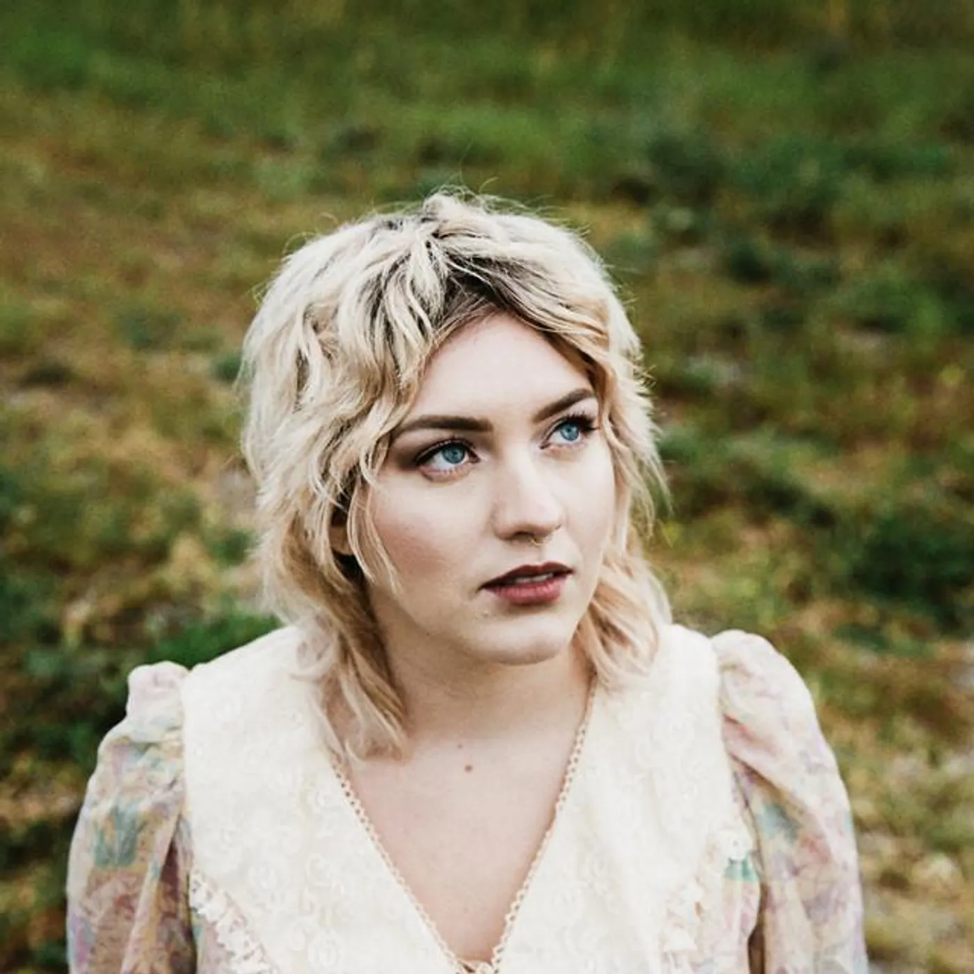 Laura Hickli Brand Page