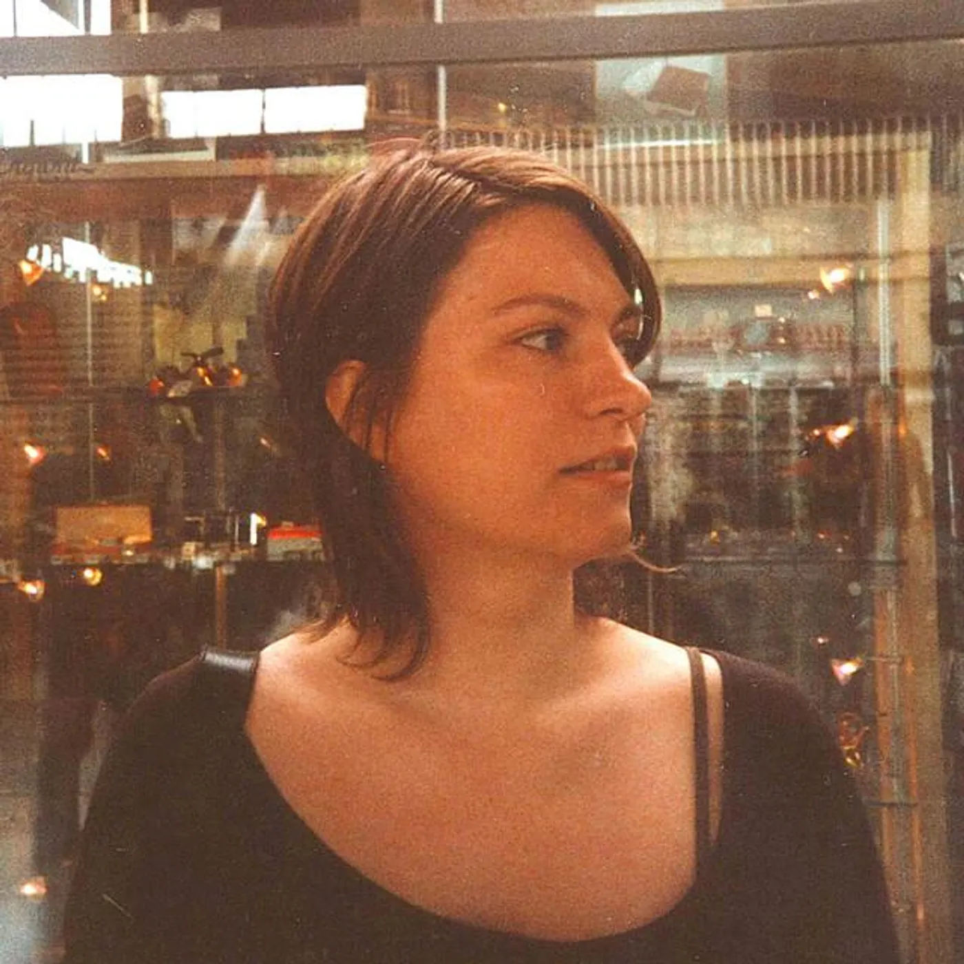 Laura Rafetseder Brand Page