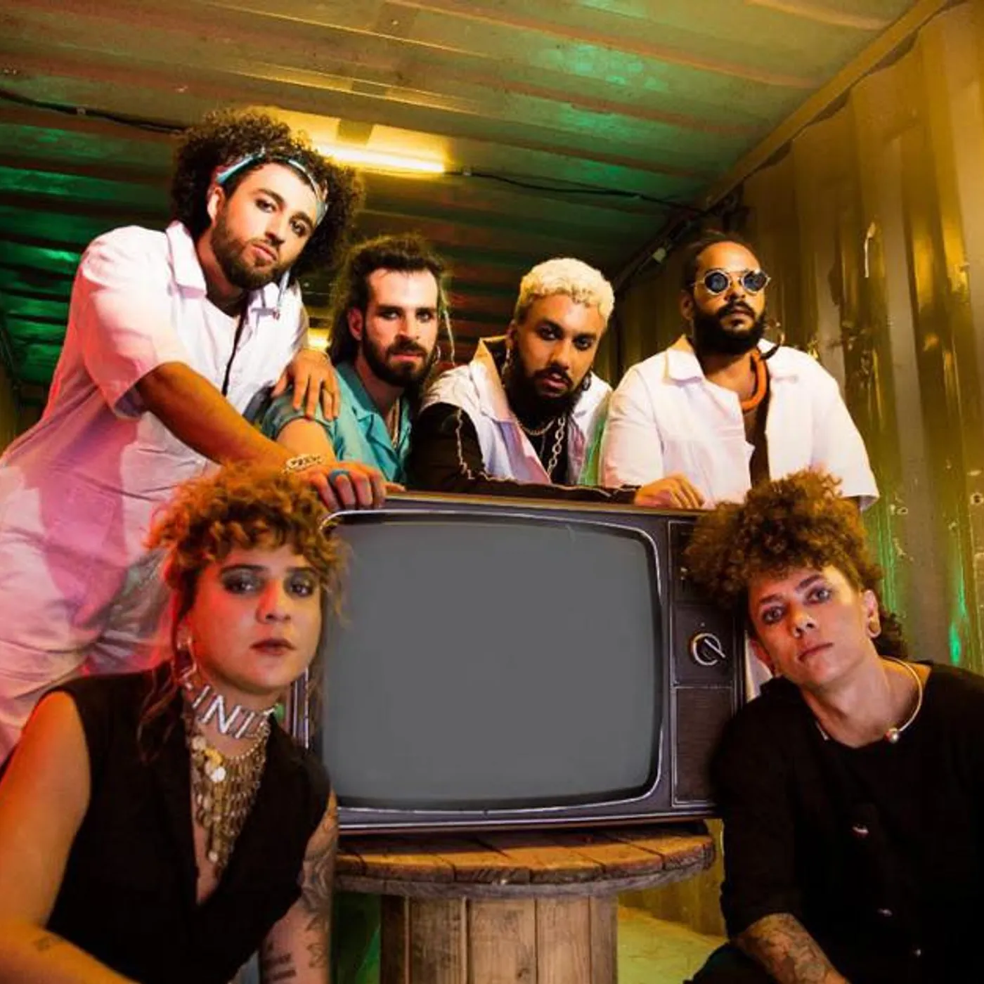 Lamparina e A Primavera Brand Page