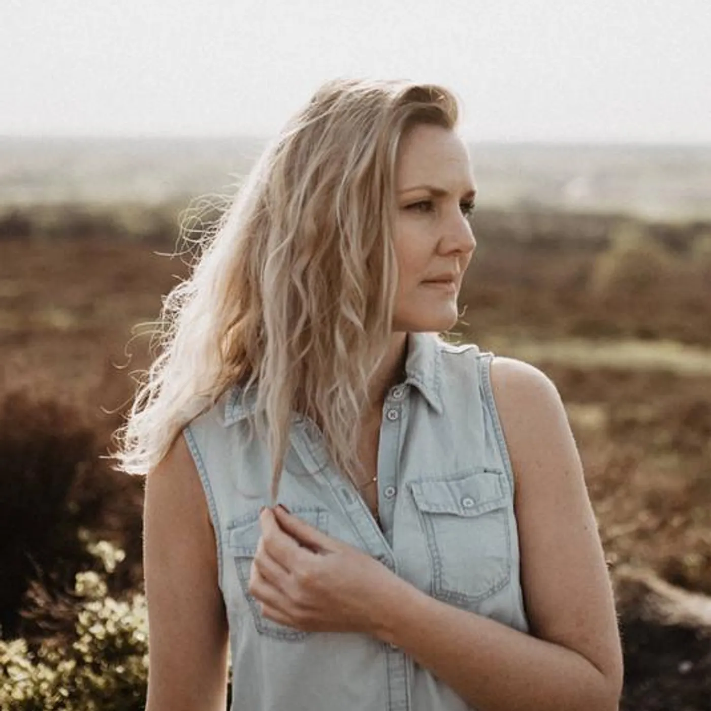 Larissa Baak Brand Page