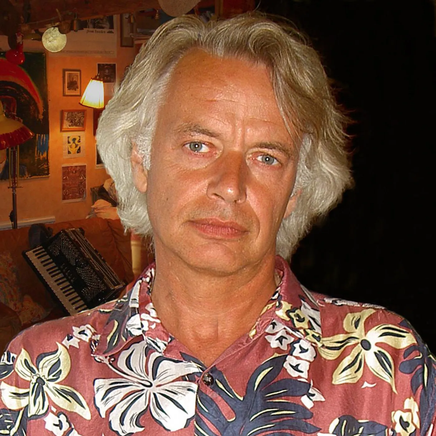 Lars Hollmer Brand Page