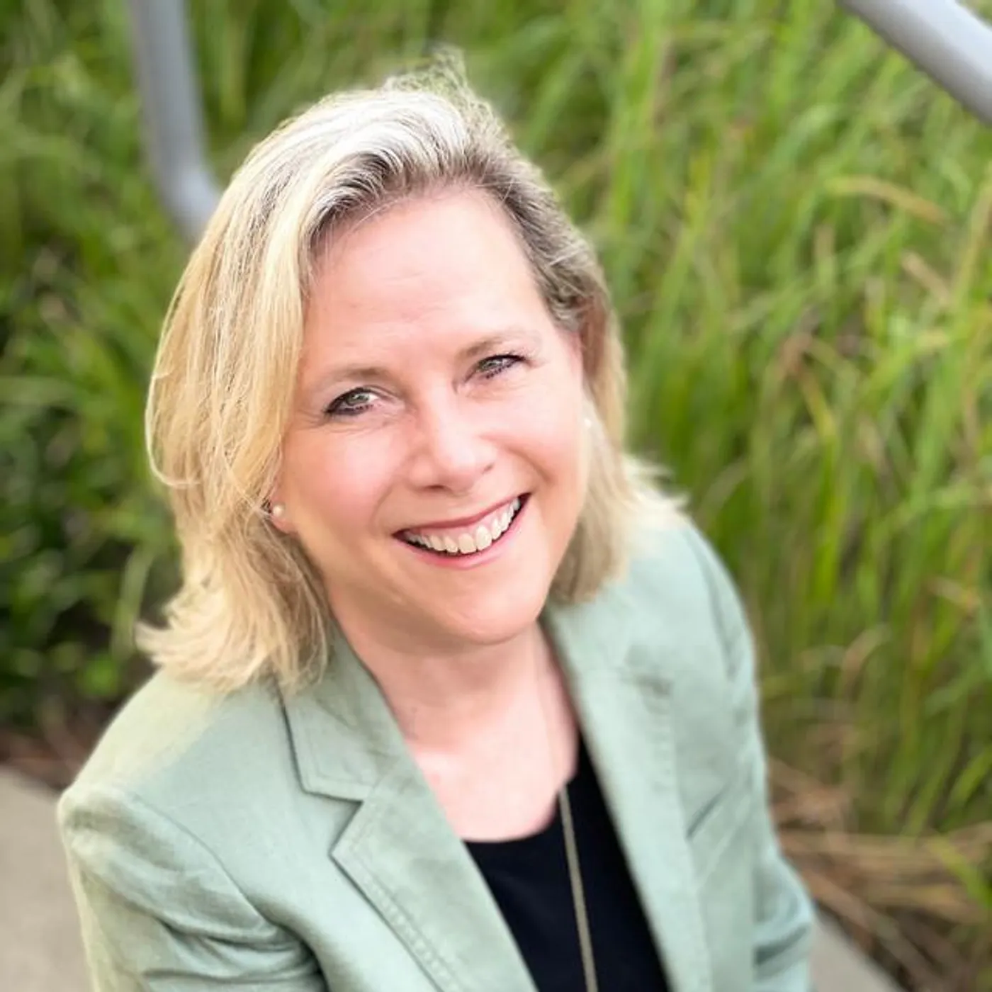 Leah Paschall Brand Page