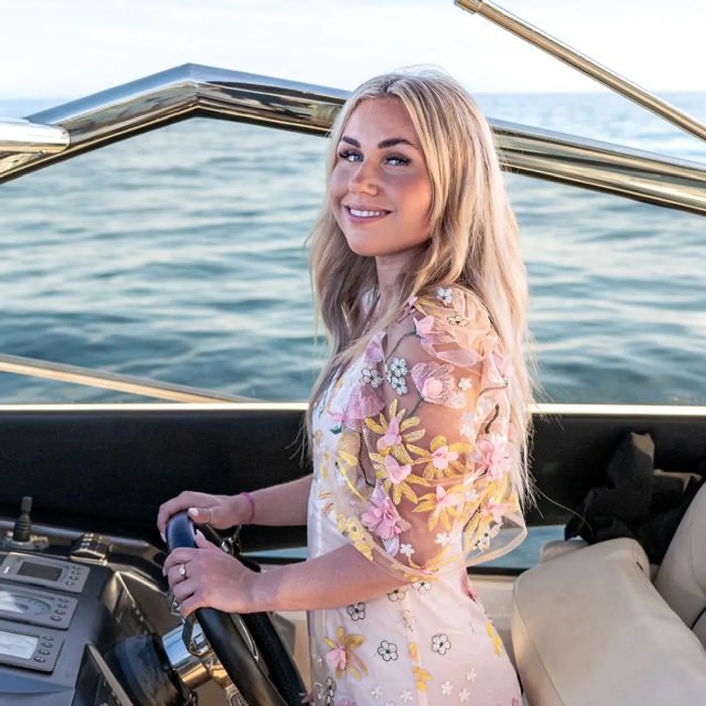 Lia Larsson Brand Page