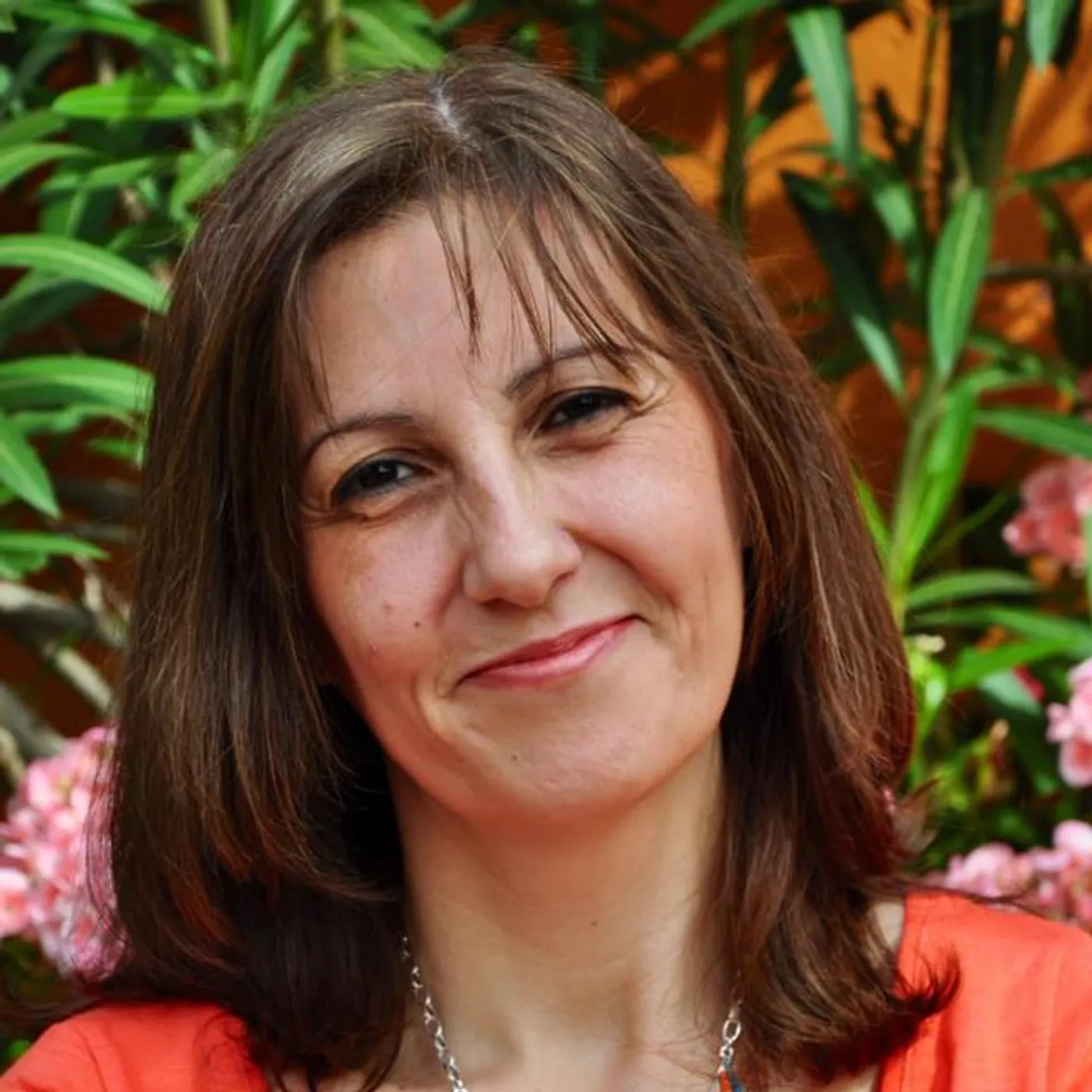 Lilián Saba Brand Page