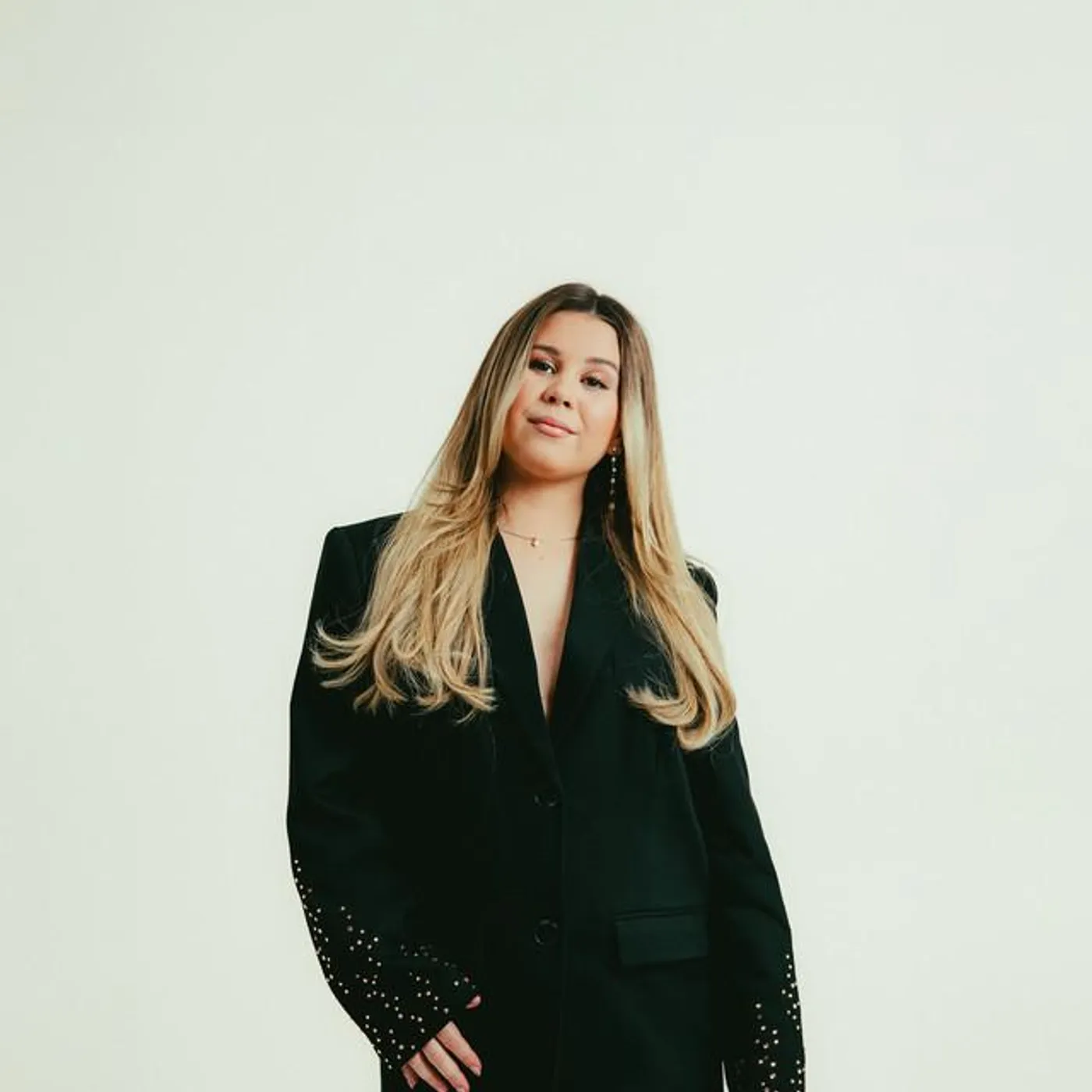 Lisa Ajax Brand Page