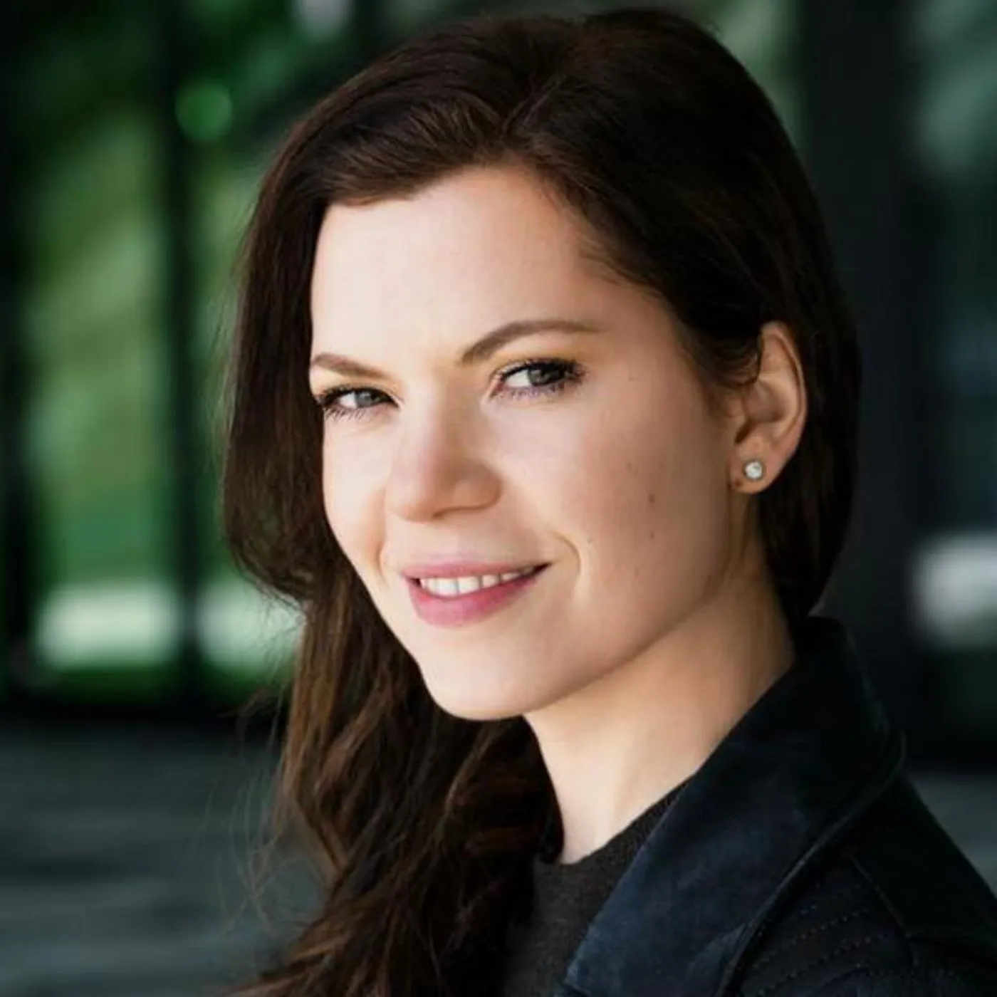 Lisa Antoni Brand Page