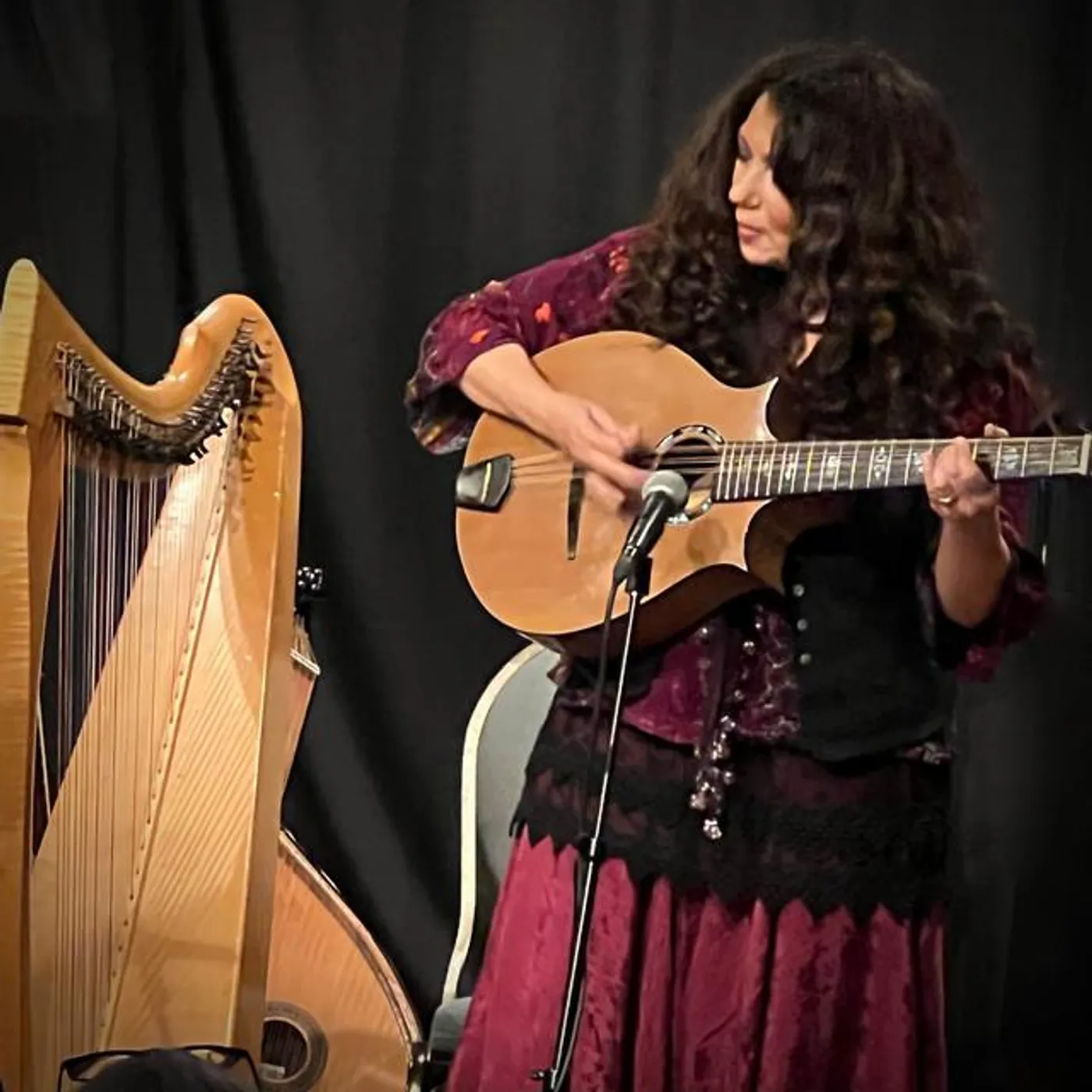 Lisa Lynne Brand Page