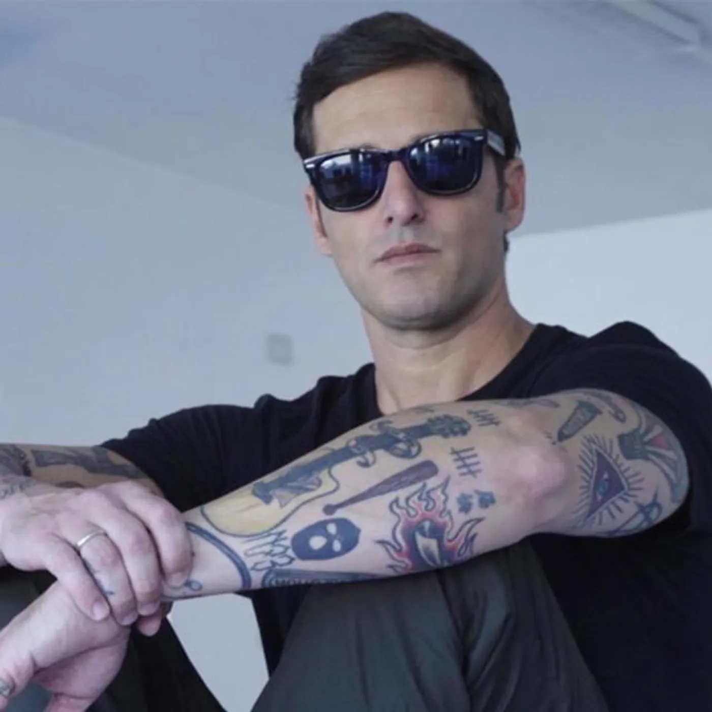 Luca Dirisio Brand Page