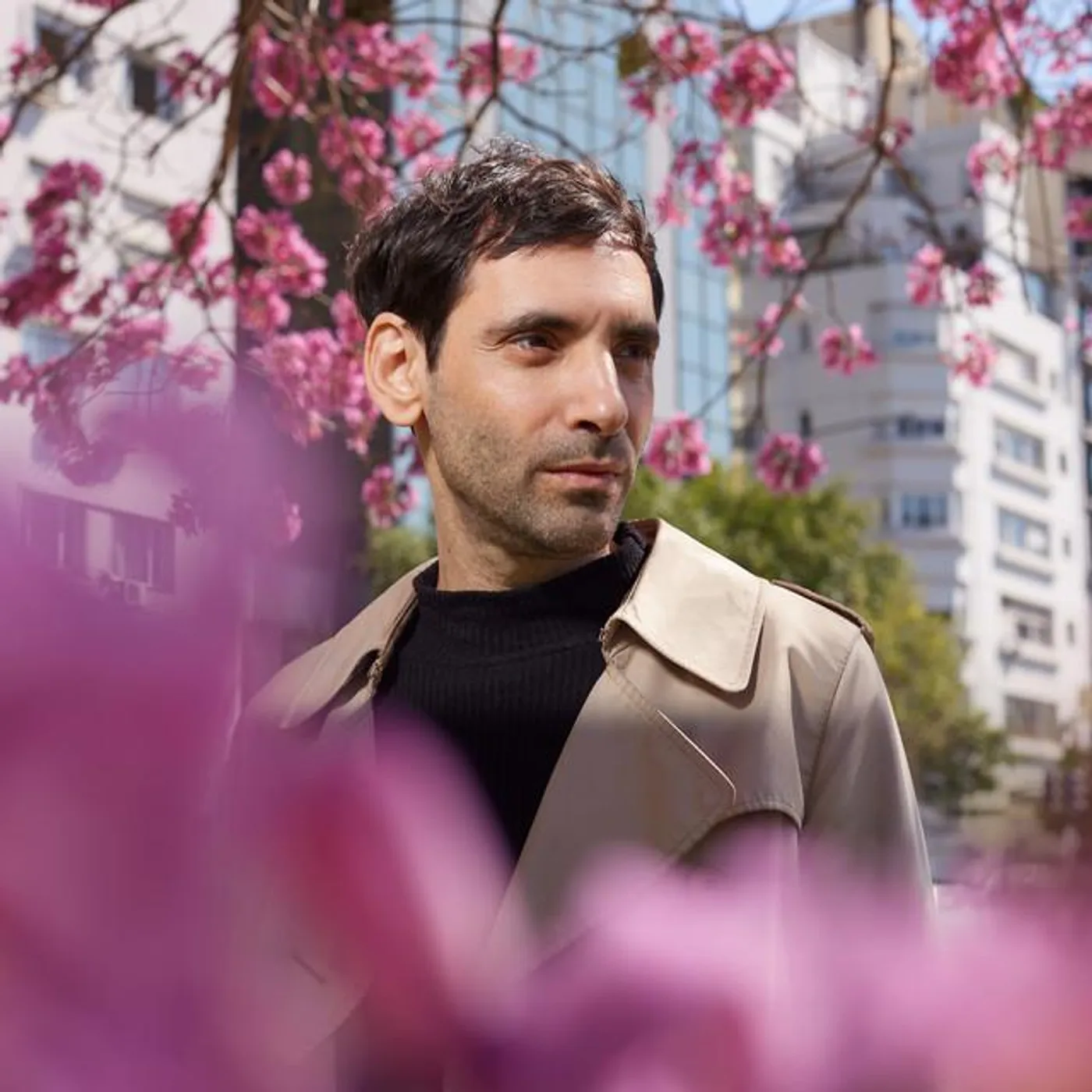 Lucio Mantel Brand Page