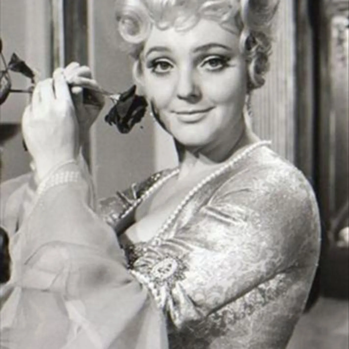 Lucia Popp Brand Page