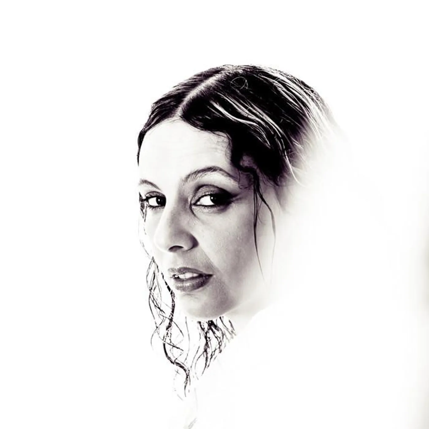 Luiza Lian Brand Page